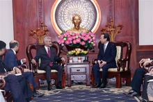 胡志明市市委书记阮文年会见印度外交部长苏杰生。