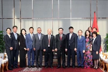 越南国会主席王廷惠会见云南省能源投资集团领导。