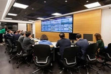 河内代表团参观了解以色列城市管理模式。
