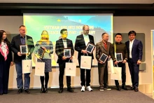 越航机票代理商年度表彰会。