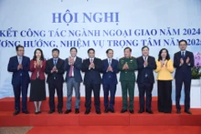 越南政府总理范明正出席外交部门2024年工作总结暨2025年任务部署会议【组图】