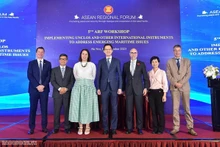 与会代表合影。