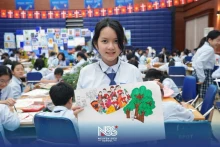 越南学生积极参加2024年《我眼里的丹麦》绘画比赛。