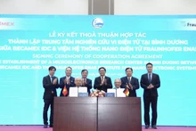 Becamex IDC总公司与德国弗劳恩霍夫电子纳米系统研究所（ENAS）日前在平阳会展中心签署关于建设平阳微电子研究中心的合作协议。