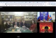 俄罗斯圣彼得堡政府举行关于越南共产党作用的座谈会。（图片来源：越通社）