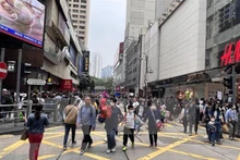 附图。