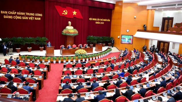 越南共产党第十三届中央委员会第十四次全体会议于11月5日上午在河内隆重开幕。（登科 摄）