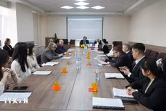 研讨会场景。（图片来源：越通社）