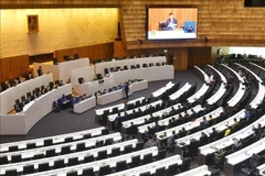 资料图：9月29日，在泰国首都曼谷，泰国总理阿努廷在出席国会会议时宣读施政方针。（图片来源：越通社）