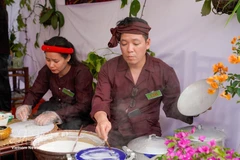 清池卷粉粉皮薄、软、透，带有大米自然清香，常配以清淡蘸料和炸葱食用。（图片来源：越通社）