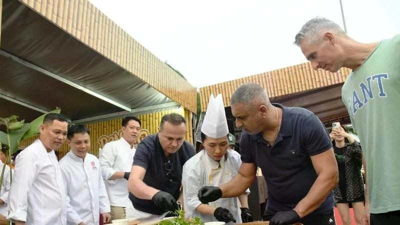 岘港市入选“2025年全球理想美食旅游与数字游民目的地”名单。