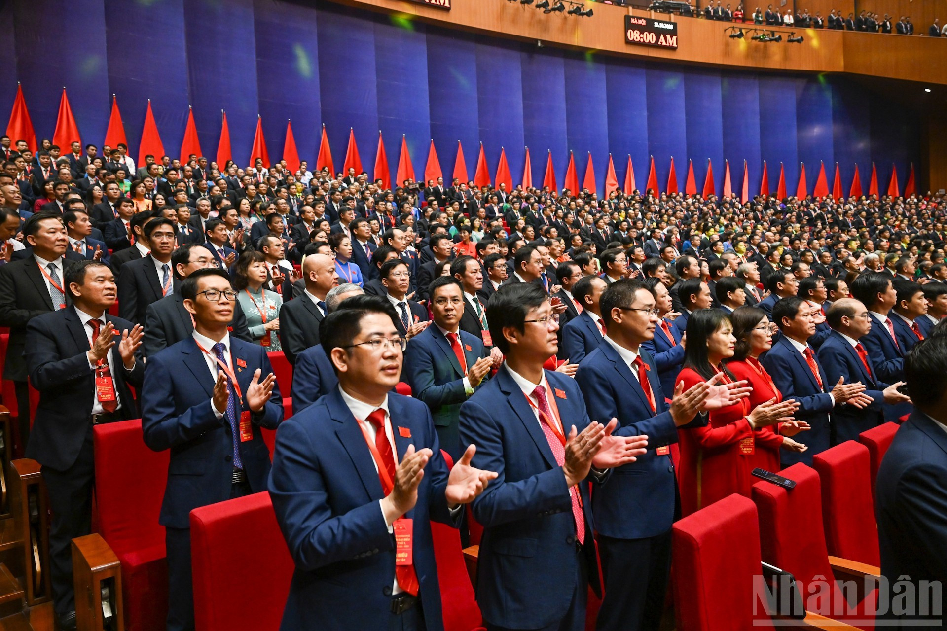 出席大会的各位代表。