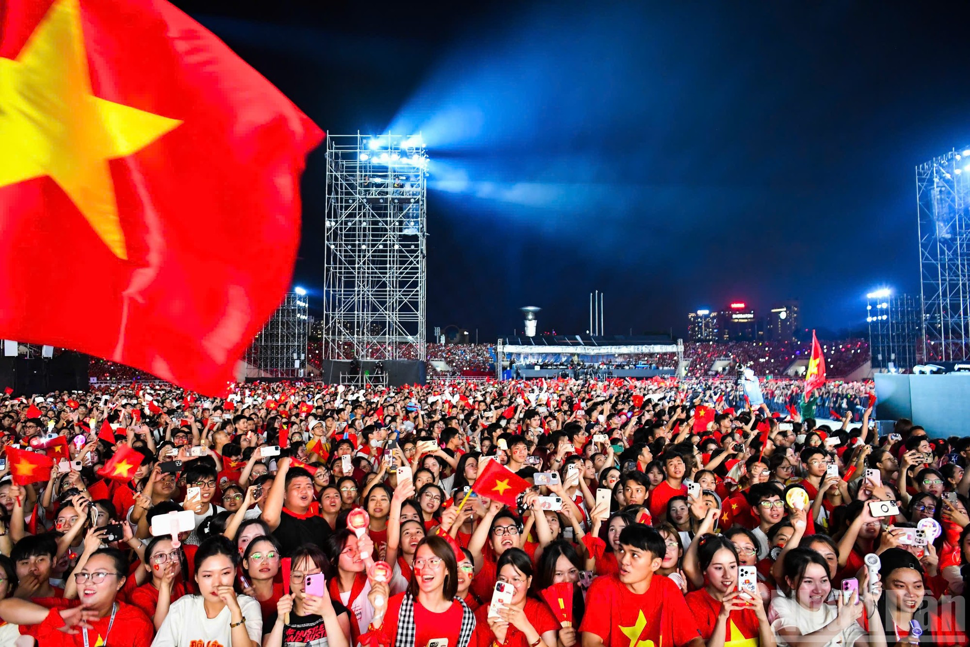 热情绽放《祖国在我心中》音乐会【组图】