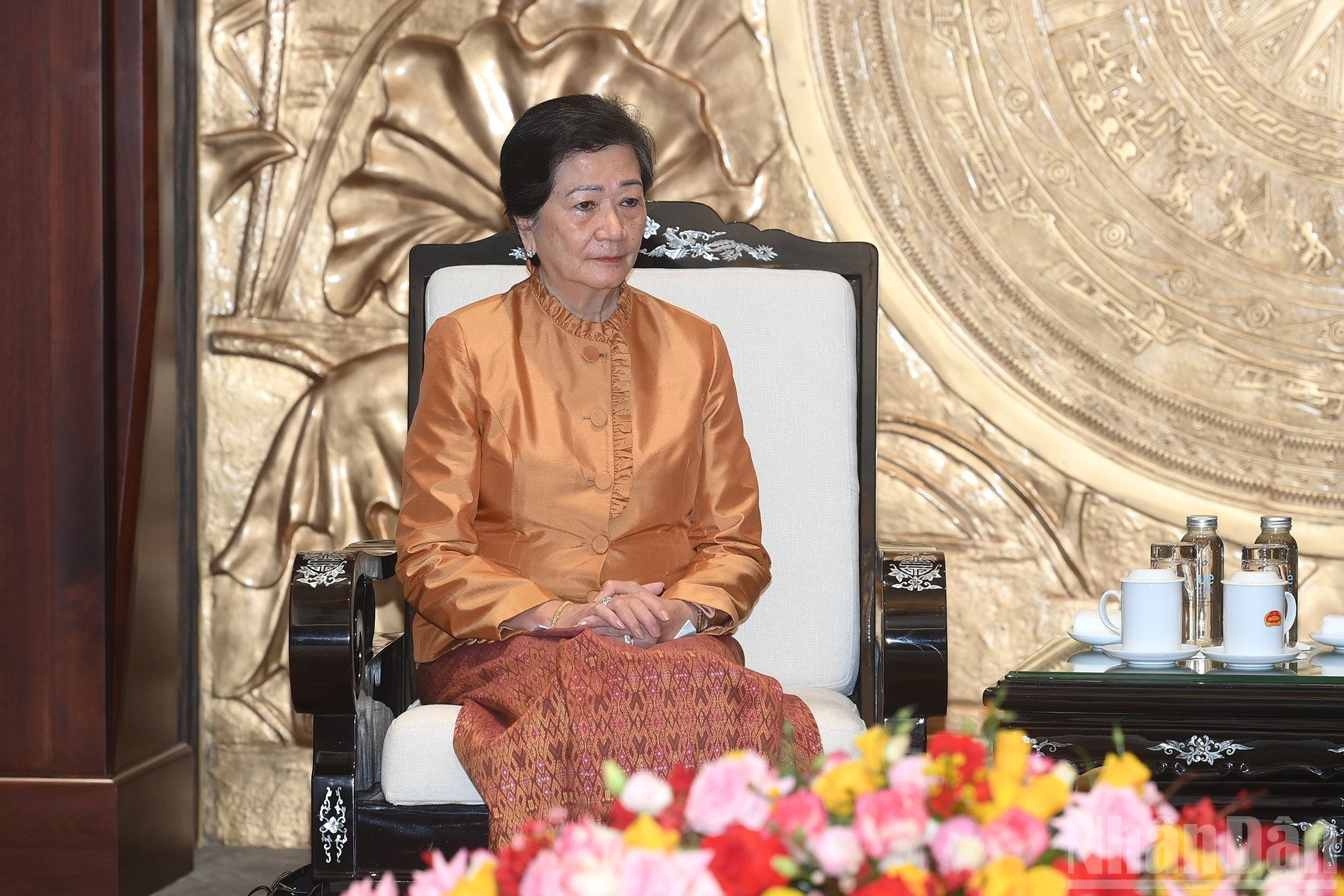 柬埔寨王国驻越南大使谢金塔在会上发表讲话。