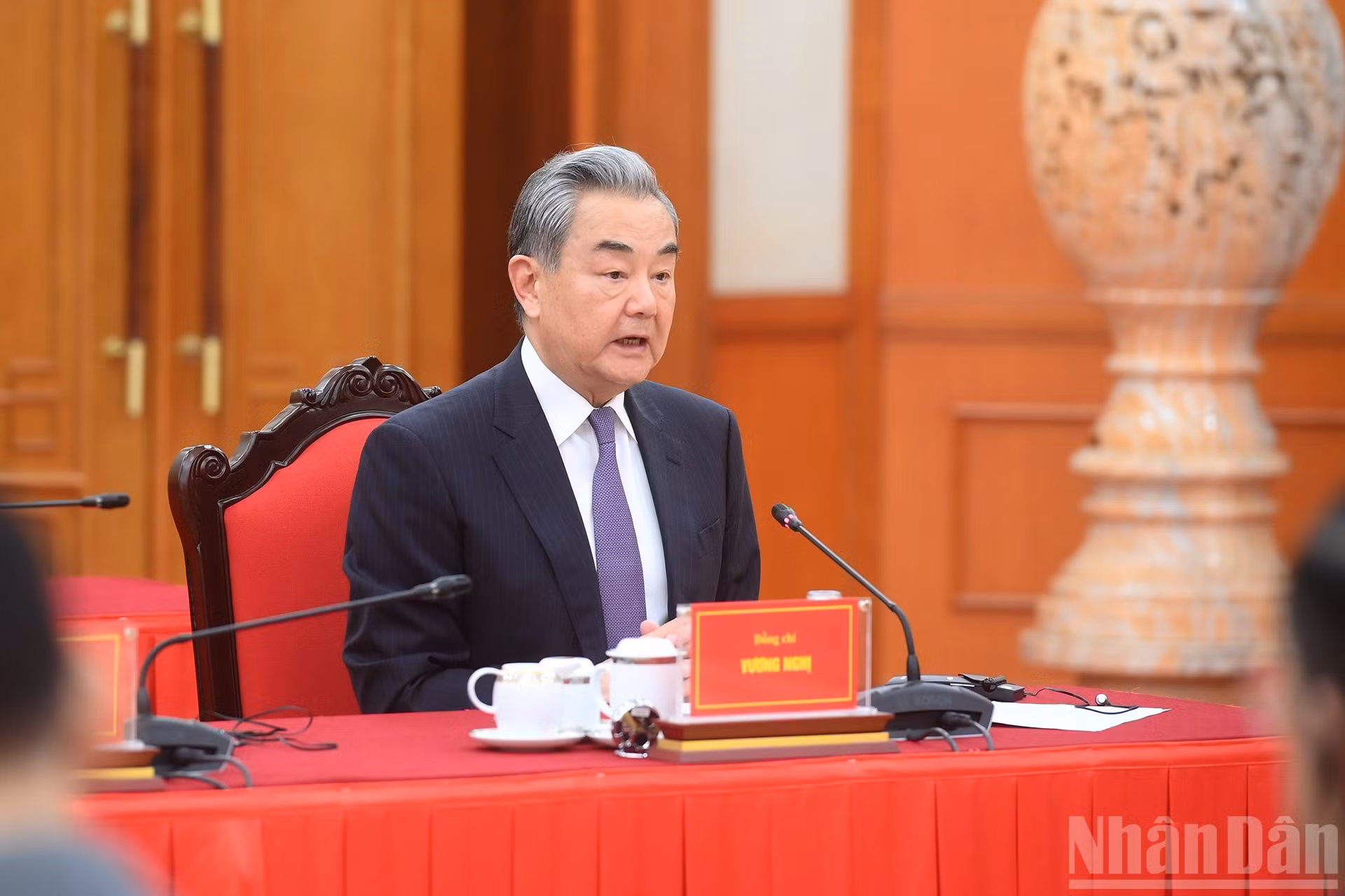 中国外交部长王毅在会上发表讲话。