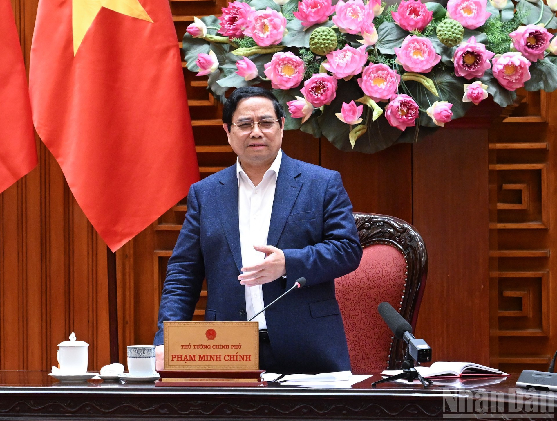 范明正总理在会上发表指导性讲话。