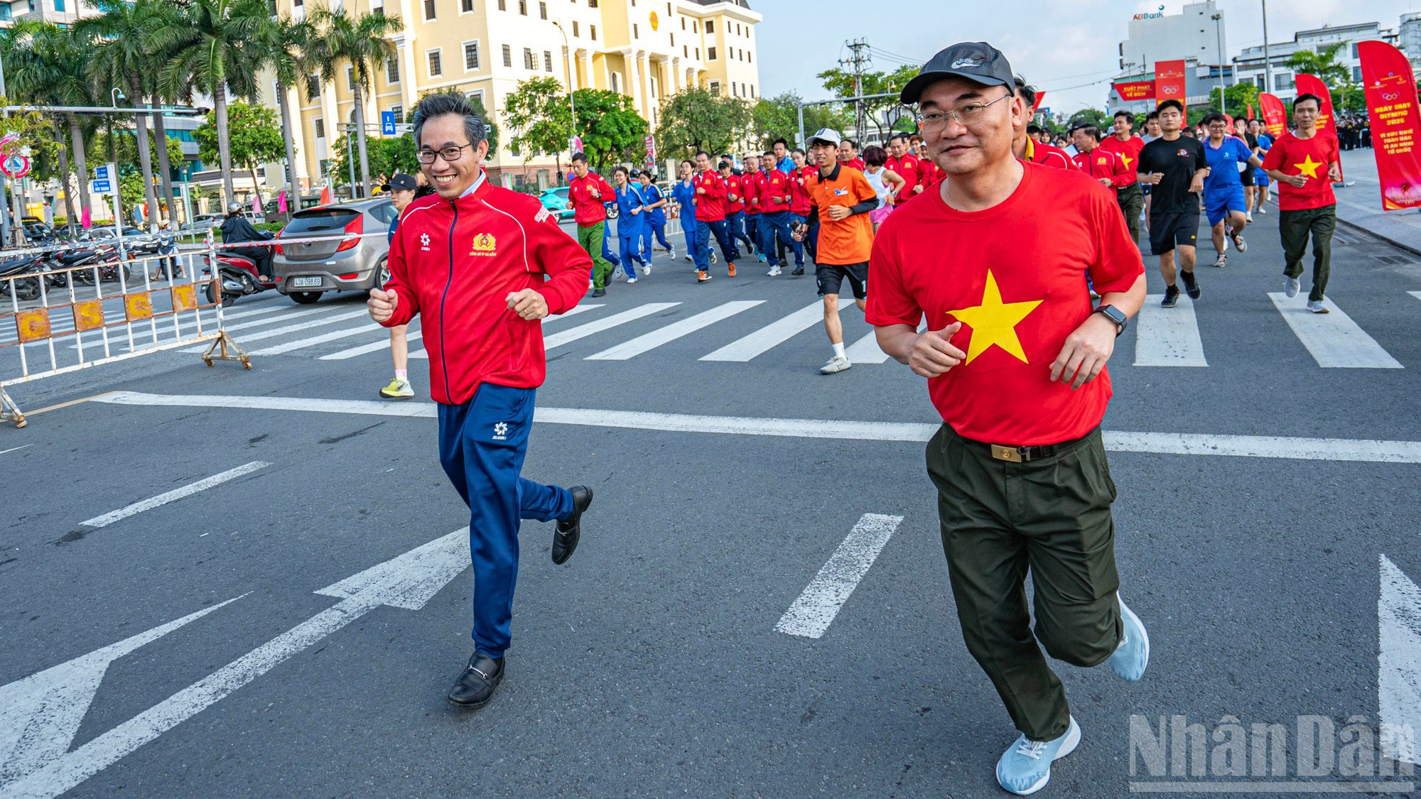 岘港:3.8万人参加“2026年奥林匹克跑步日”活动,弘扬运动精神 ảnh 5 岘港:3.8万人参加“2026年奥林匹克跑步日”活动,弘扬运动精神 ảnh 5
