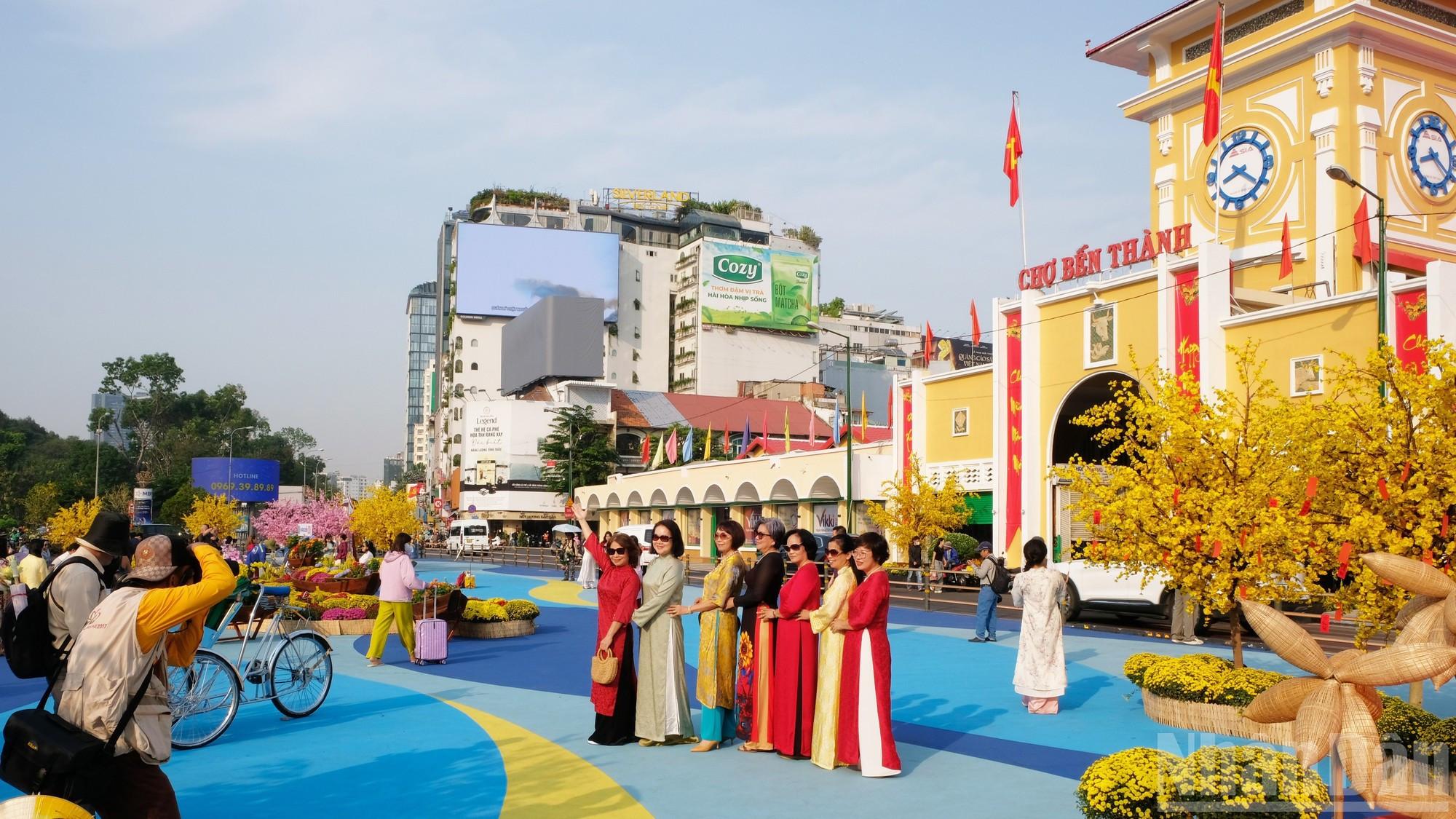 此前，为迎接2026丙午年春节，胡志明市人民委员会已批准对7条道路、交通枢纽及公共设施进行改造施工。