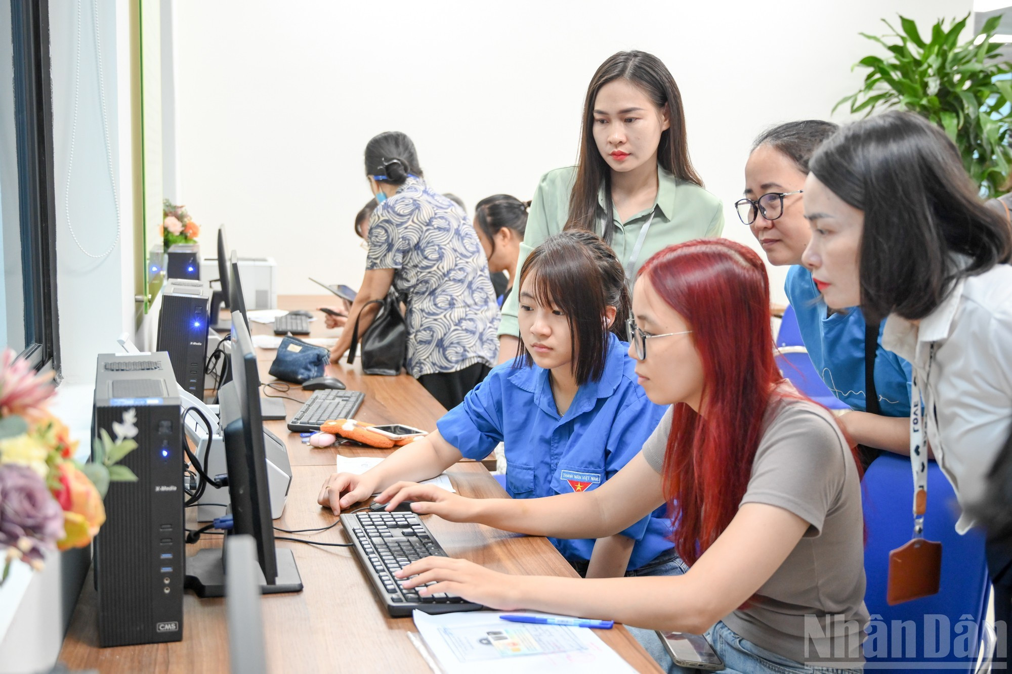 市民们对这一精简高效的新模式充满期待。