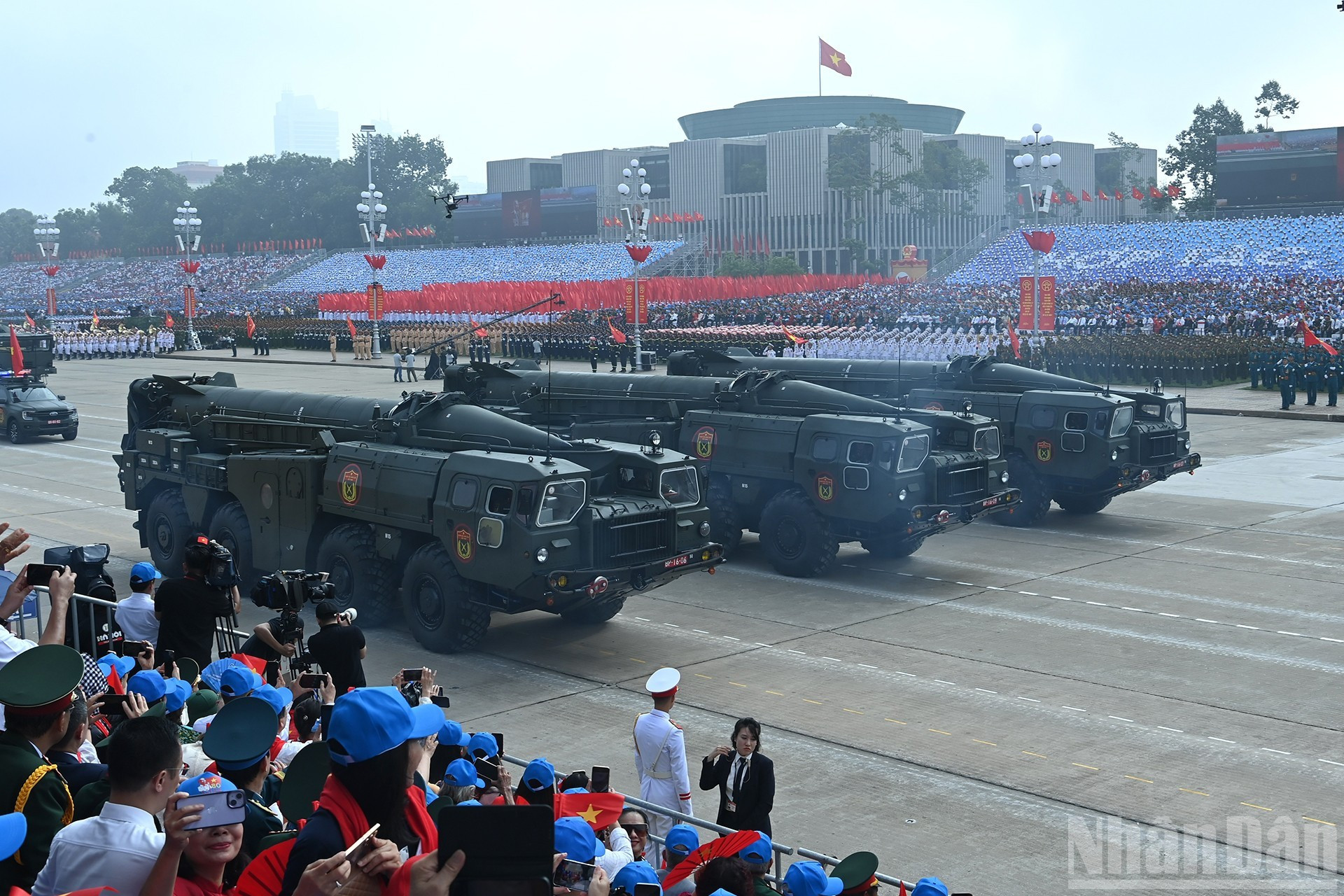 海军兵种先进的Redut-M岸基导弹系统。