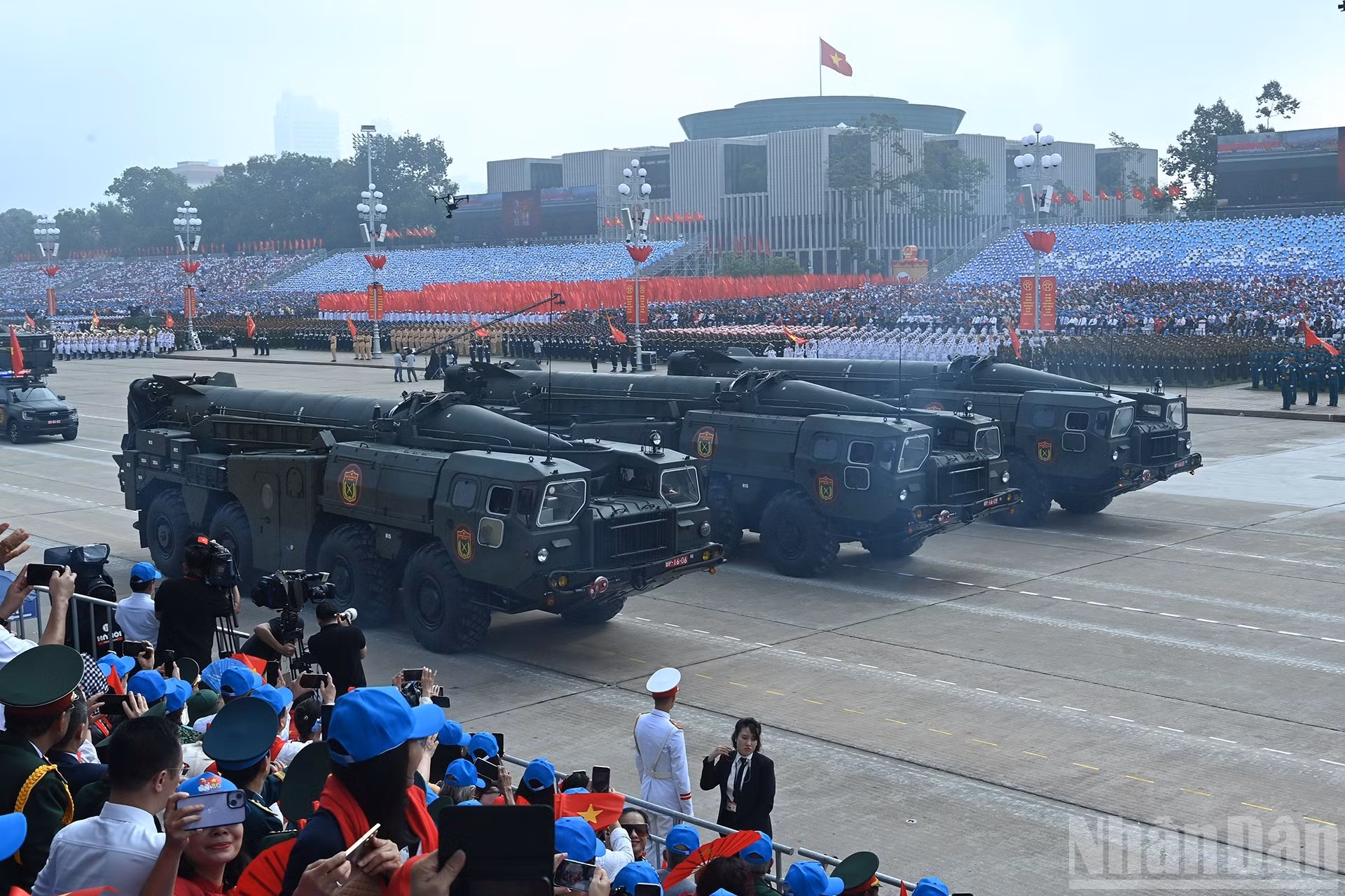 海军兵种先进的Redut-M岸基导弹系统。