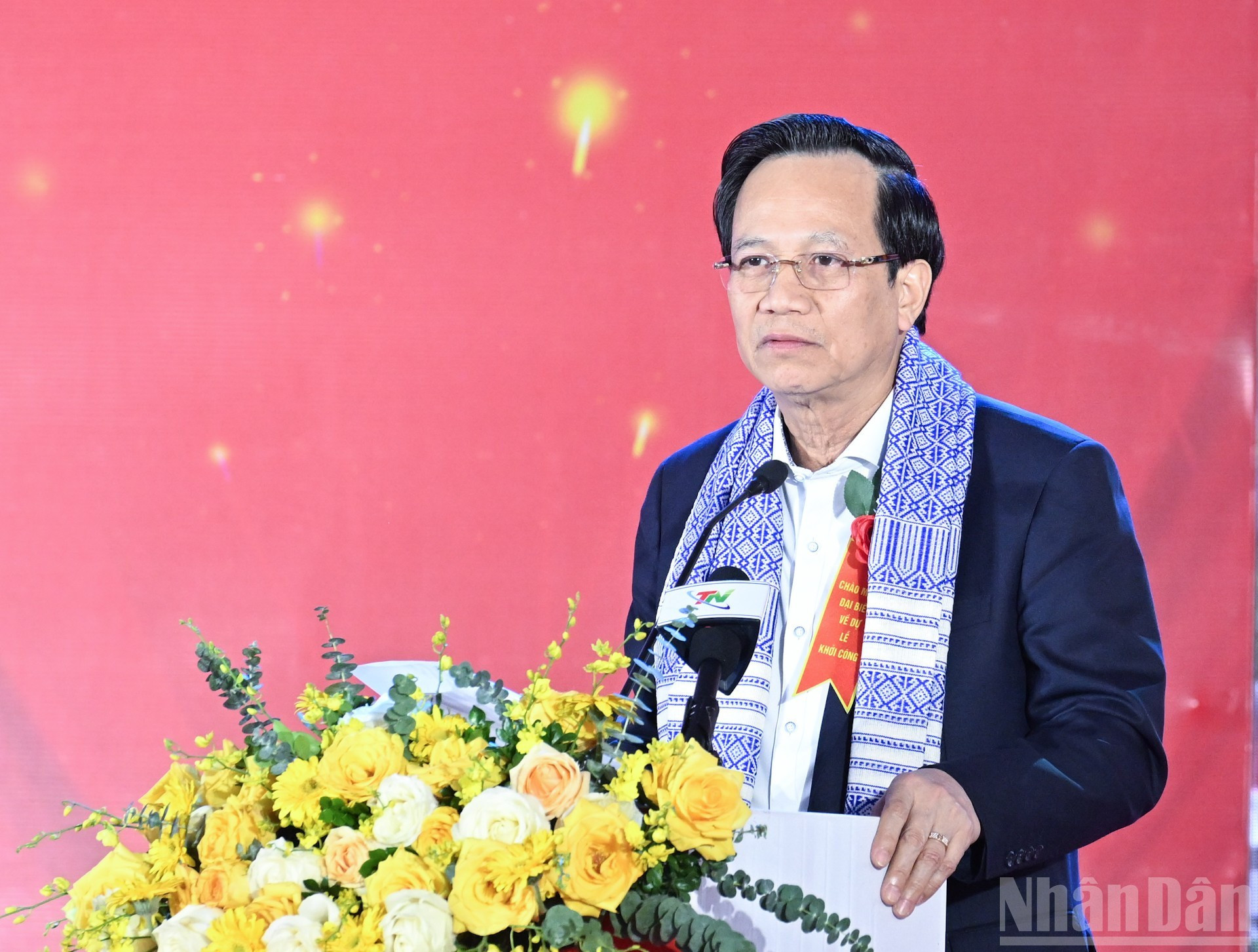 越南民族与宗教部部长陶玉容在仪式发表讲话。