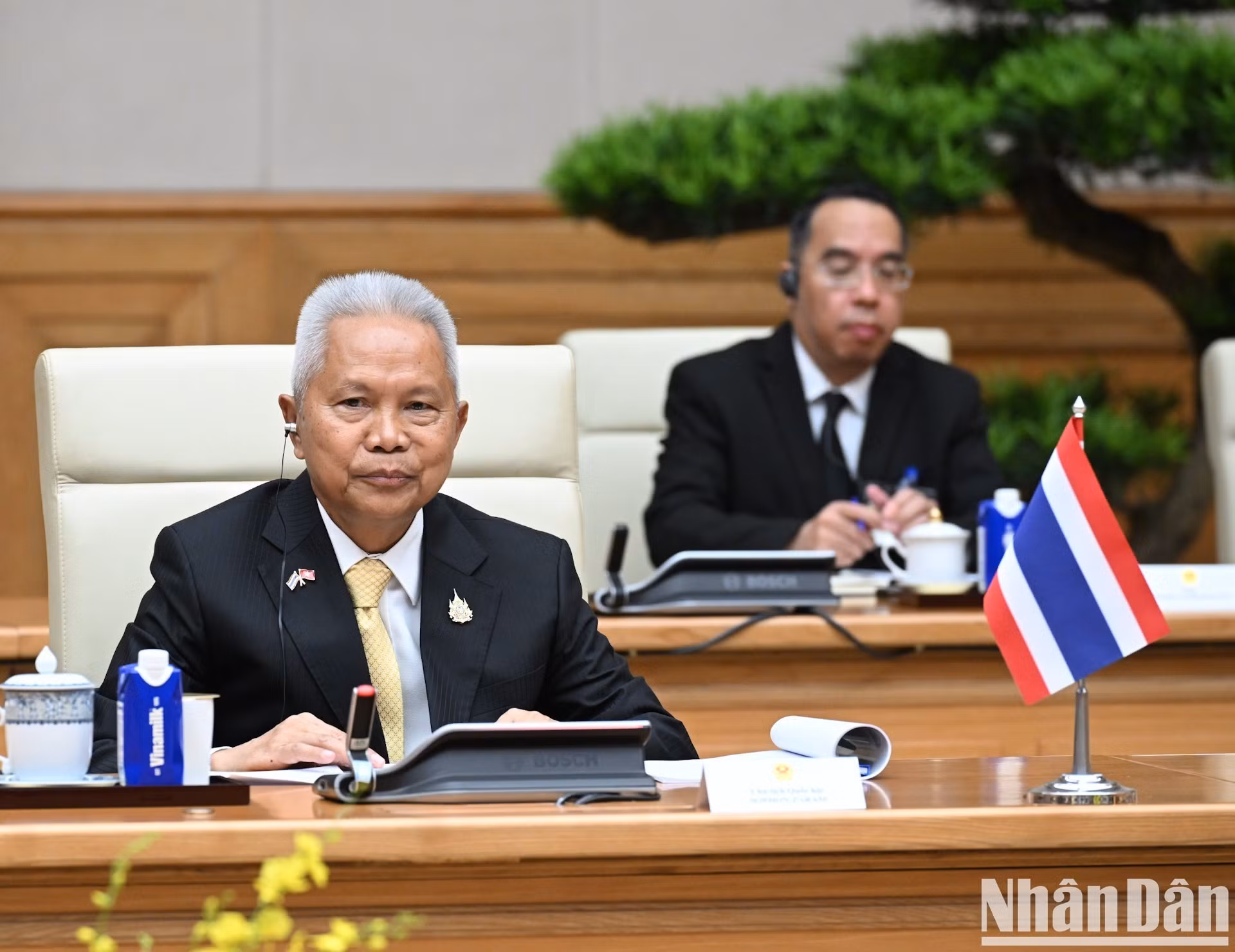 泰王国国会主席、下议院议长梭蓬·乍兰在会上发表讲话。