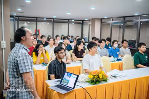 多国科学家一同参加“第十届越南中微子学校（VSON10）”活动。（图片来源：越通社）