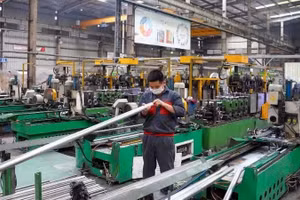 附图。