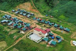 越南政府要求于2026年1月31日前完成因灾损毁住房重建安置工作。（图片来源：VGP）