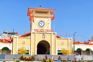 附图：胡志明市滨城市场。