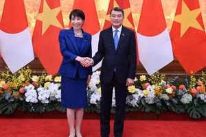 越南政府总理黎明兴与日本首相高市早苗。