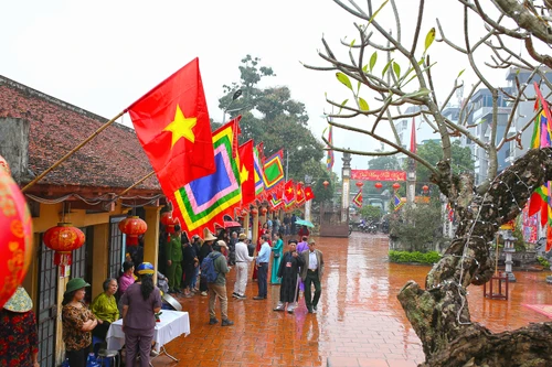 新春赶氏禁村庙会 为生火煮饭比赛加油助威【组图】