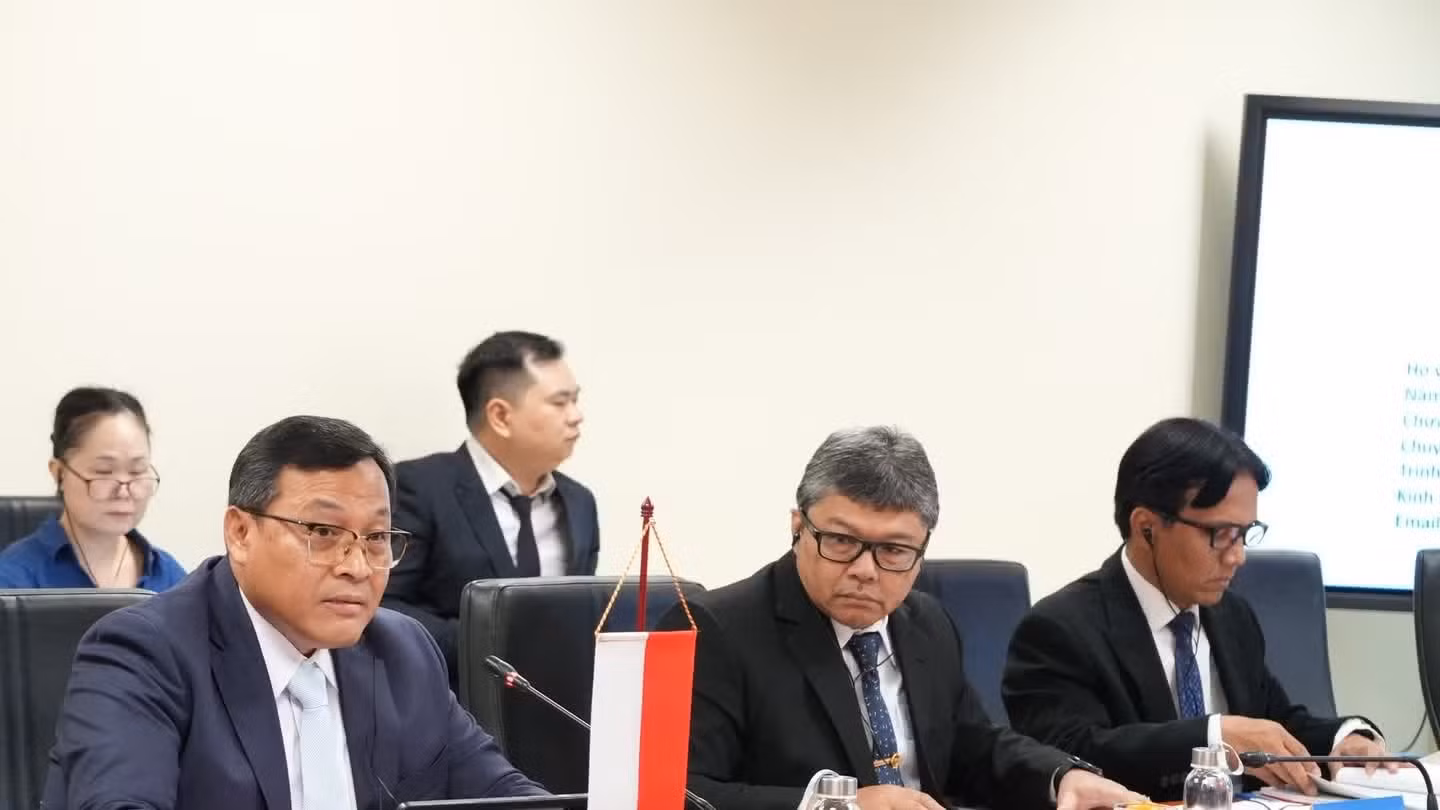 ong-sarjono-vu-truong-vu-kiem-toan-i-ubkt-indonesia-phat-bieu-tai-hoi-thao-anh-nloc.jpg