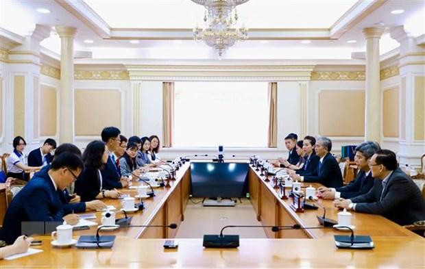 胡志明市领导会见老挝、柬埔寨、韩国地方领导人。 胡志明市领导会见老挝、柬埔寨、韩国地方领导人。