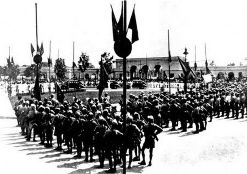 1945年9月2日的巴亭广场。(图片来源:越通社) 1945年9月2日的巴亭广场。(图片来源:越通社)