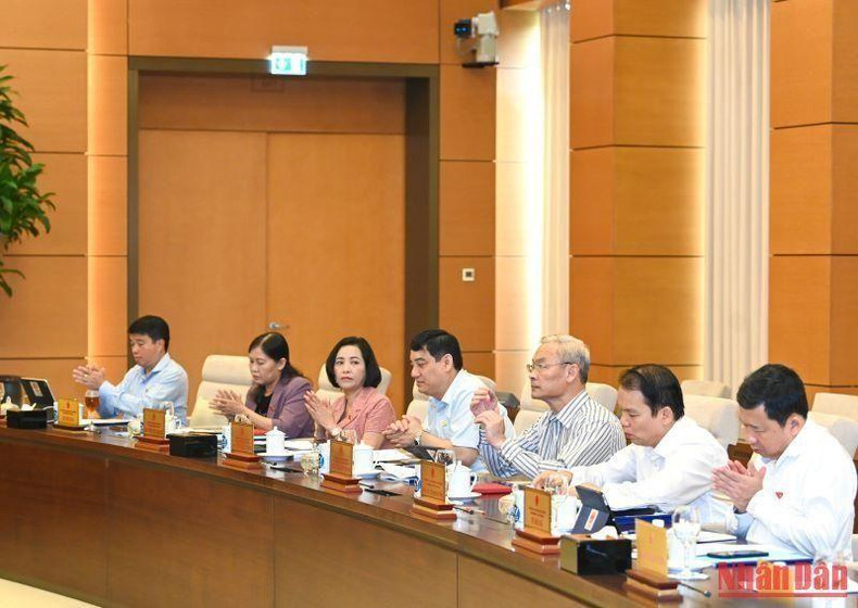 与会代表。 与会代表。