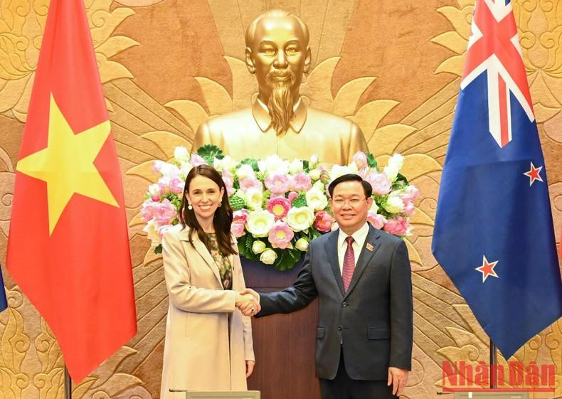 国会主席王廷惠会见新西兰总理杰辛达·阿德恩。(维玲 摄) 国会主席王廷惠会见新西兰总理杰辛达·阿德恩。(维玲 摄)