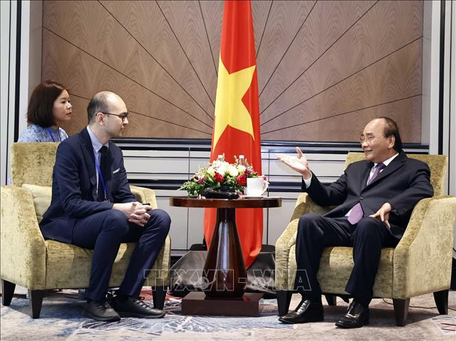 国家主席阮春福会见了Traveloka联合创始人阿尔伯特。（图片来源：越通社）