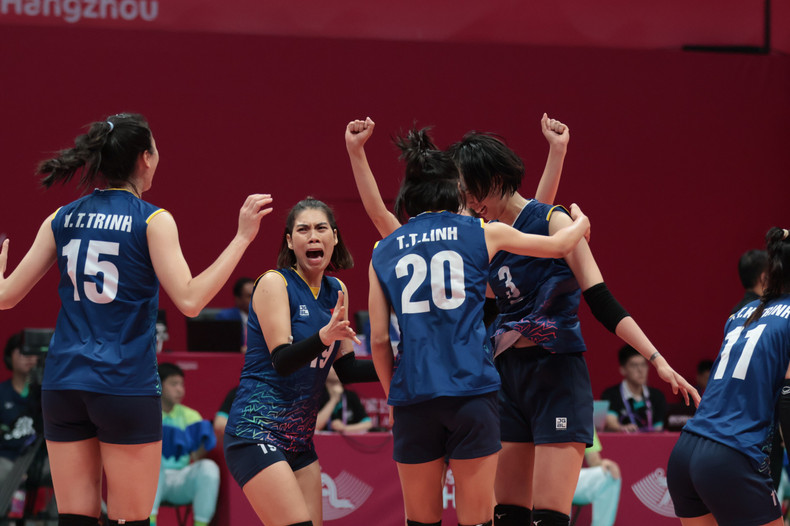 越南女排以3比2逆转战胜韩国女排。 越南女排以3比2逆转战胜韩国女排。