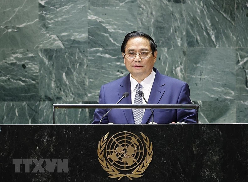 越南政府总理范明正在第78届联合国大会一般性辩论发表讲话。(图片来源:越通社) 越南政府总理范明正在第78届联合国大会一般性辩论发表讲话。(图片来源:越通社)