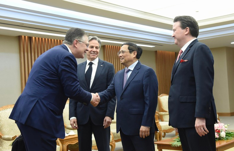 政府总理范明正欢迎美国国务卿安东尼·布林肯一行。 政府总理范明正欢迎美国国务卿安东尼·布林肯一行。