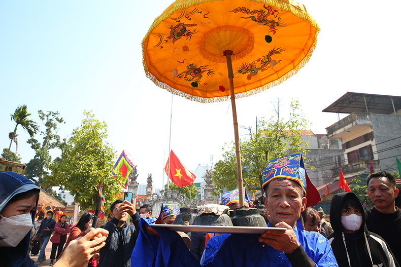 哪一队在最短的时间内能煮最好吃的饭就获胜。