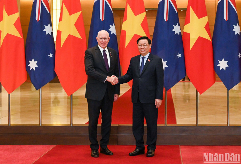 国会主席王廷惠会见澳大利亚总督戴维·赫尔利。 国会主席王廷惠会见澳大利亚总督戴维·赫尔利。