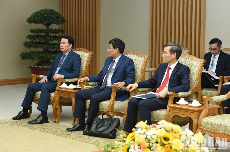 出席活动的越方各部门、行业和政府代表。 出席活动的越方各部门、行业和政府代表。