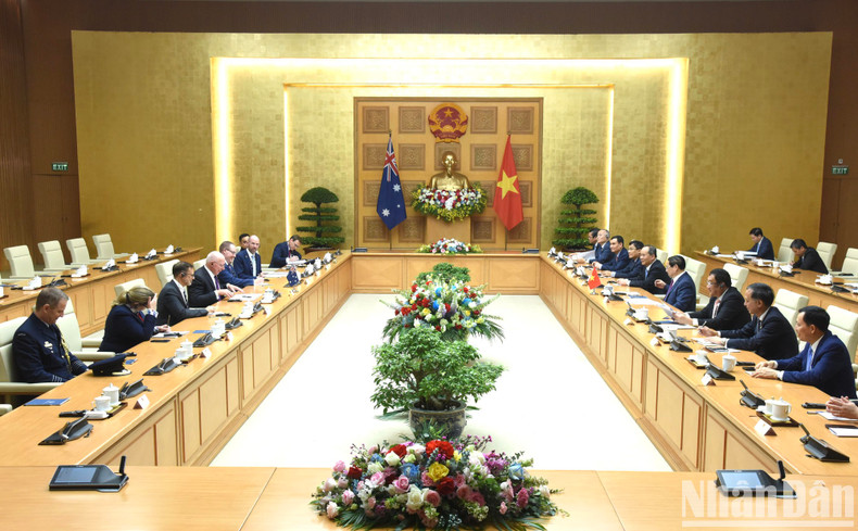 会见场景。 会见场景。