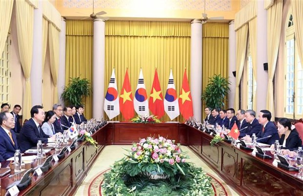 越南国家主席武文赏和韩国总统尹锡悦会谈场景。 越南国家主席武文赏和韩国总统尹锡悦会谈场景。