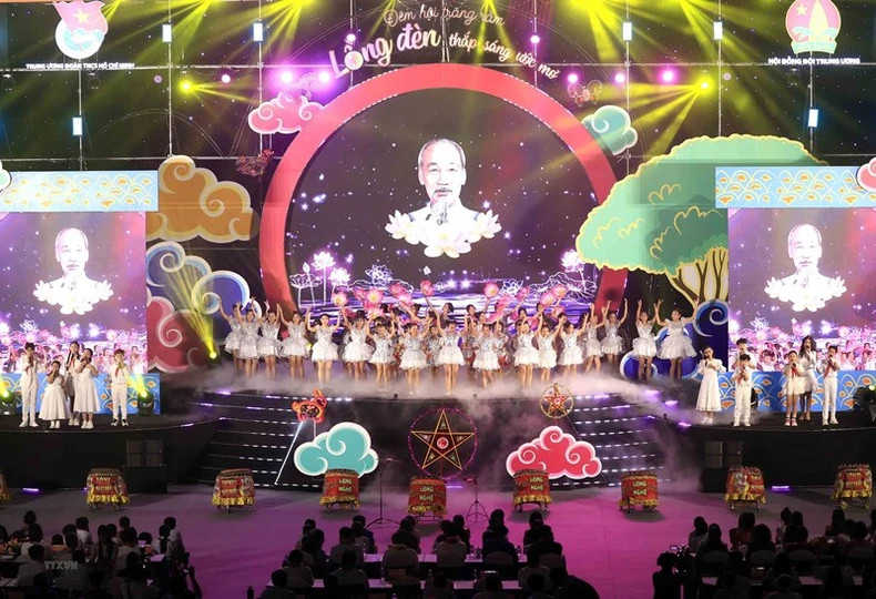 文艺表演节目。（图片来源：越通社）