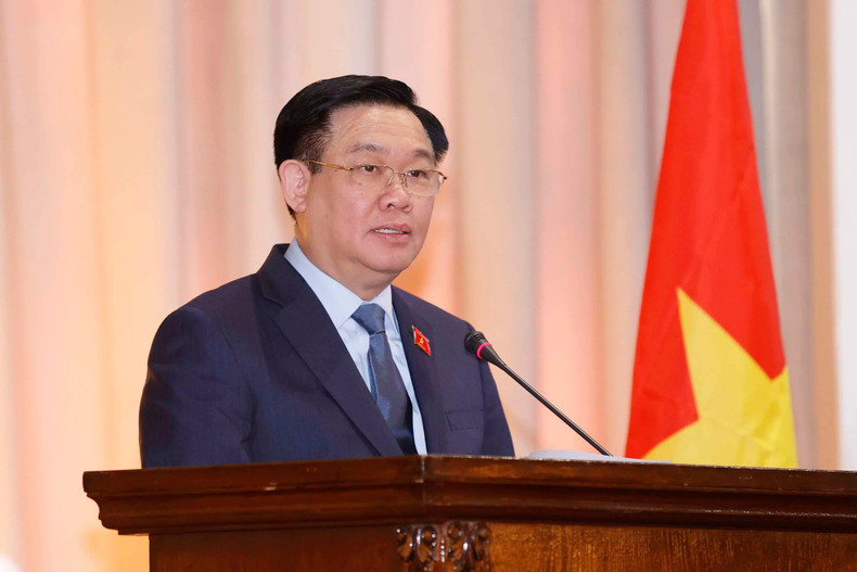 越南国会主席王廷惠在伊朗外交部政治与国际问题研究所（IPIS）发表题为“越南与伊朗合作促进和平与发展”的重要讲话。(图片来源：越通社)