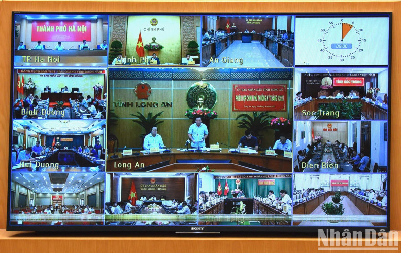 政府与63个省市视频会议。